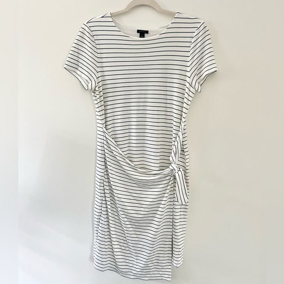 Ann Taylor Dresses & Skirts - Ann Taylor Wrap T-Shirt Dress